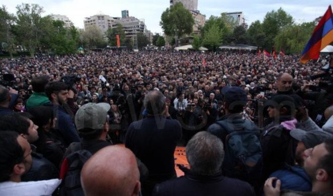 İrəvanda mitinqdə azərbaycanca səs yazısı - Video