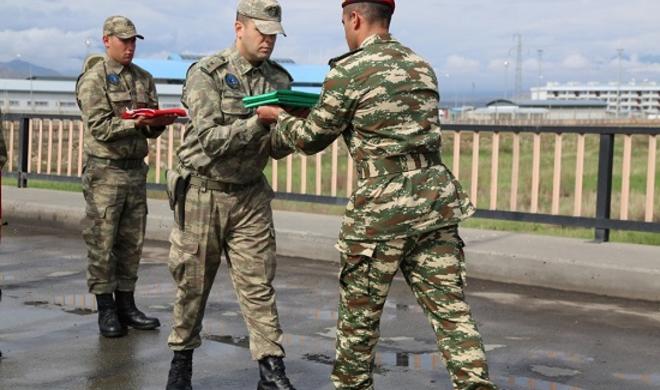 Azerbaijan-Turkiye joint drill begins with flag exchange