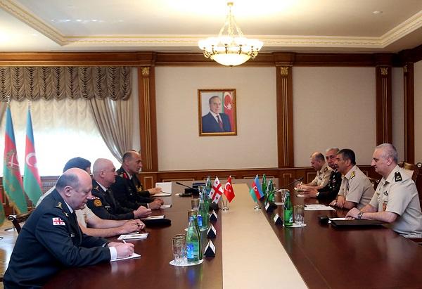 Azerbaijani DM meets heads of military institutions