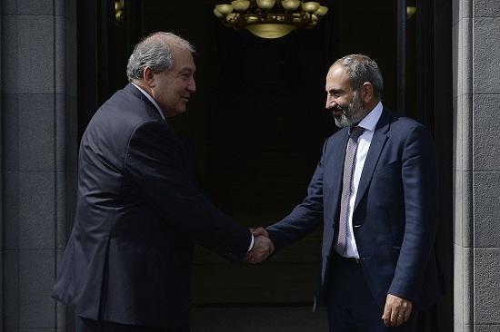 Ermənistandan Kremlə şok: Rus TV-lər dayandırılır