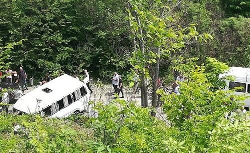 Microbus crashed into ravine in Georgia, 4 dead