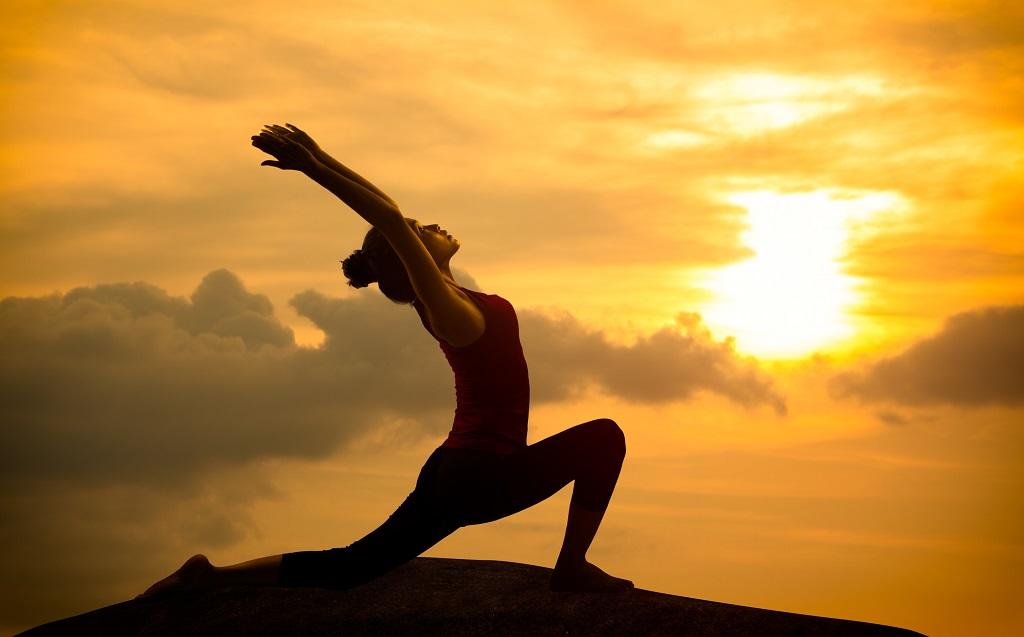 Yoga teachers 'risking serious hip problems'
