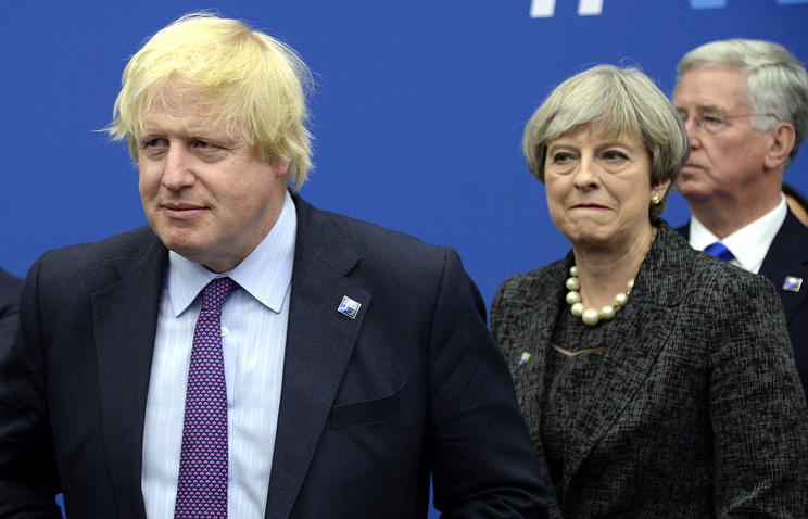 Johnson to keep slamming May's Brexit plan