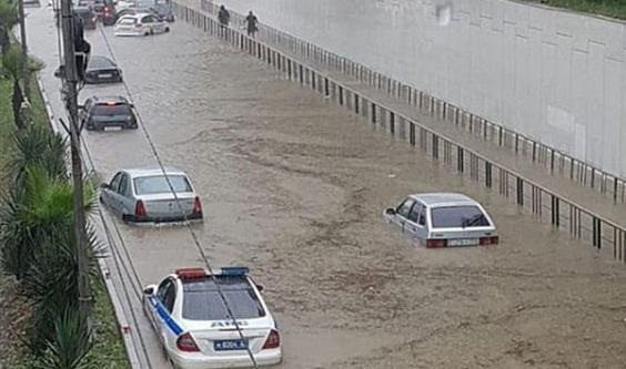Heavy flood in Sochi: Roads, houses were flooded -