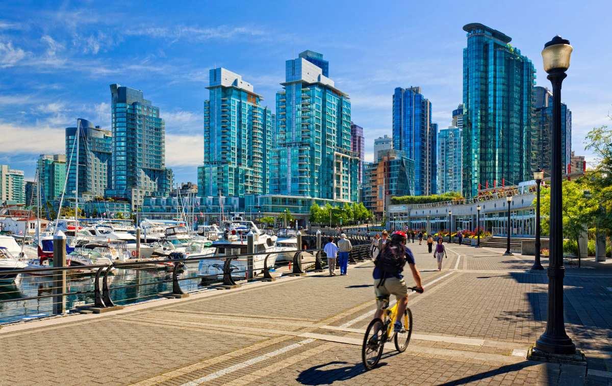 Canada announced: 34 citizens of Iran are on the black list