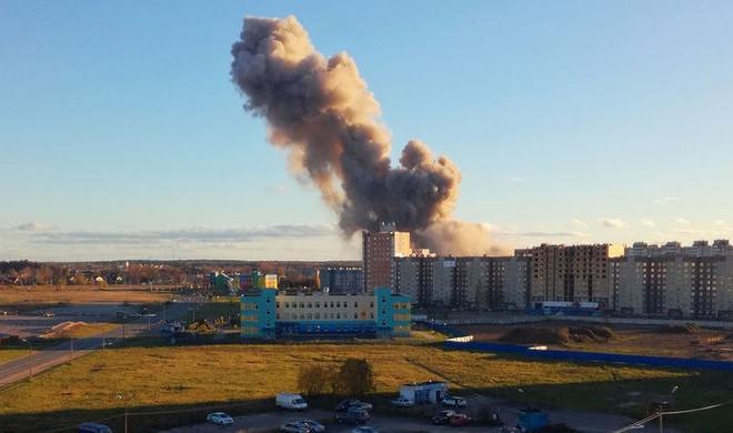 Украина атаковала российский НПЗ - Видео