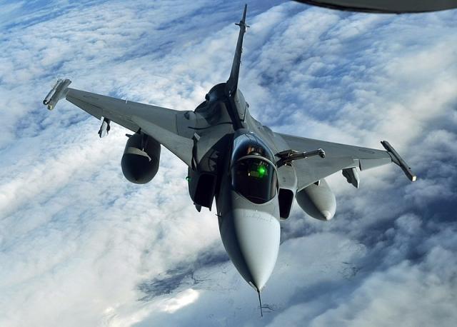 NATO qırıcıları Rusiya təyyarələrinin qarşısını aldı - İnsident