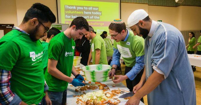 Jews and Muslims come together to cook soup -