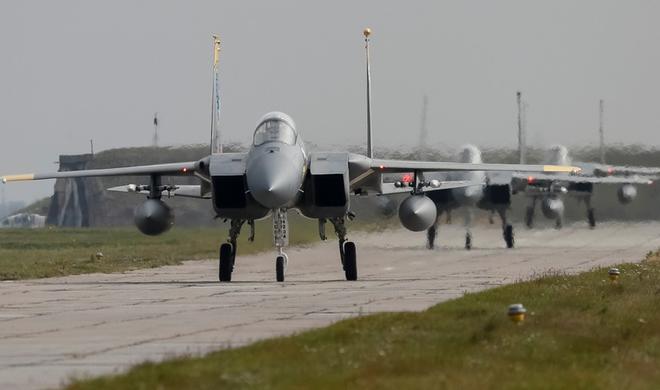 آمریکا یکی از خلبانان اف-۱۵ سرنگون‌شده در ایران را نجات داد – فوری