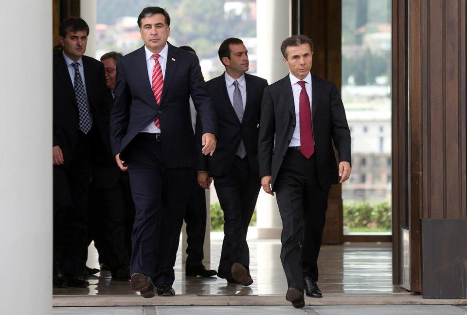 Saakaşvili, yoxsa İvanişvili? – Gürcülər seçim etdi
