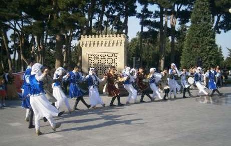 ناخچیوان‌دا "شرور یاللی‌سی" حاقیندا فیلم چکیلیر