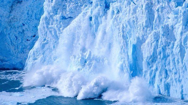 Climate change: 'World at crossroads' warning as key talks begin