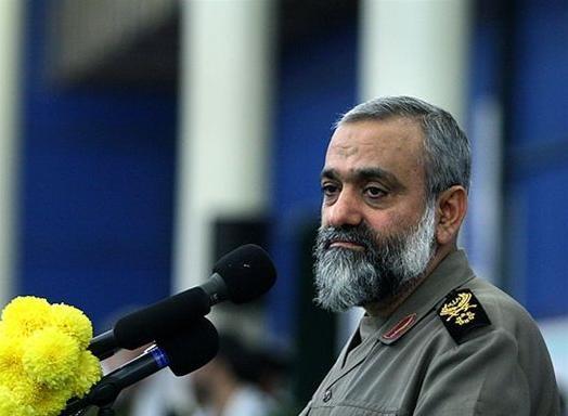 نقدی: باید شاخ آمریکا را بشکنیم