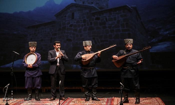 سوزمیی کیمدن اؤیرندین؟- شعر