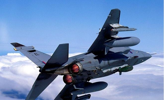 Hindistan hər yerdən 60 illik təyyarələri alır - Səbəbi