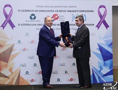 Academician Jamil Aliyev receives UNCOPA honorary award