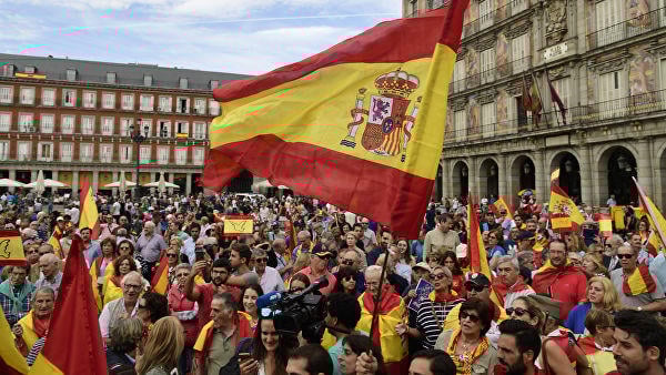 Madrid firefighters protest for rights