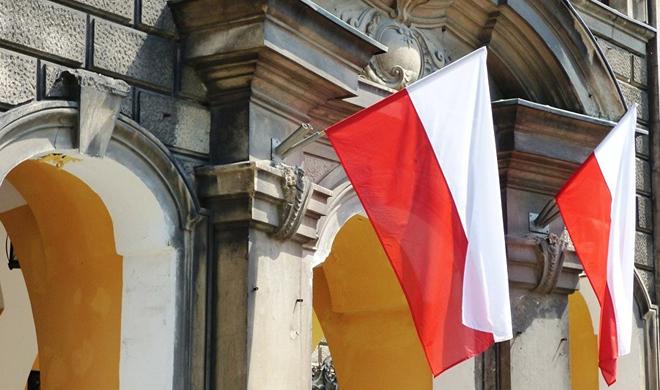 Polish Defense Ministry staff detained for spying for Russia