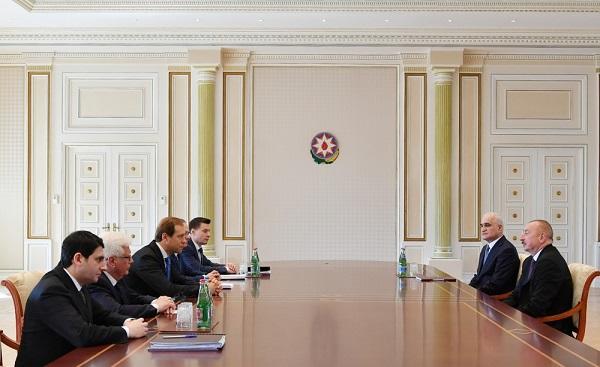 President Ilham Aliyev receives delegation