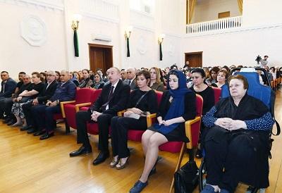 President, Mrs Aliyeva attend farewell ceremony composer  -