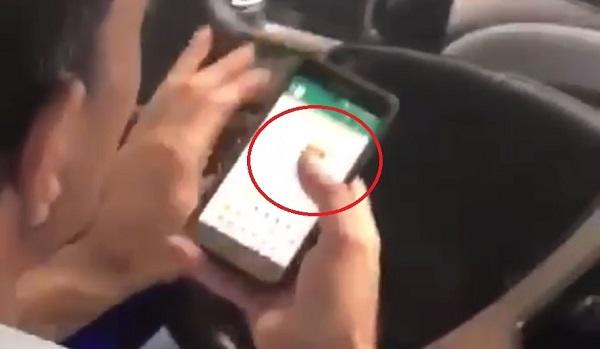 Sürücü hərəkət vaxtı telefonu əldə saxlasa... - Yeni cərimə