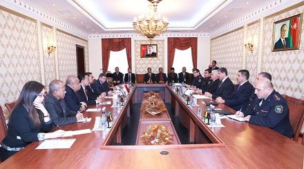 Nazir yeni rəisi şəxsən təqdim etdi