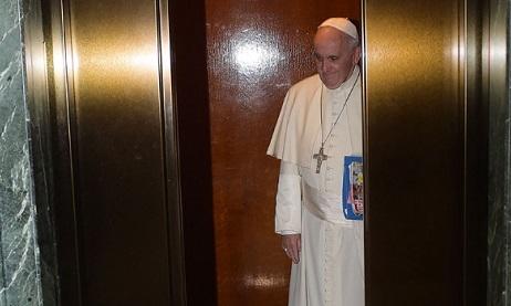 Bannon courted Epstein in his efforts to ‘take down’ Pope