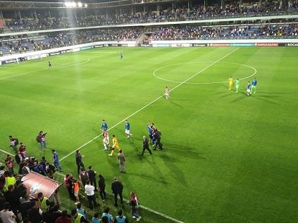 Azərbaycan-Xorvatiya matçında meydana azarkeşlər girdi
