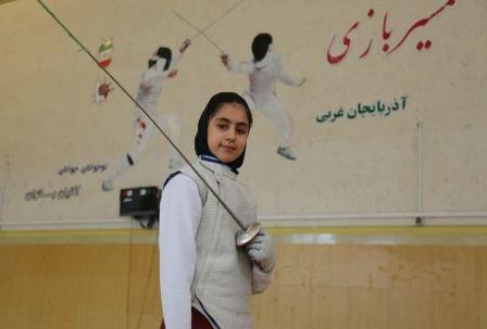 گونئی آذربایجانلی گنج قیز اؤلکهده ۱-جی اولدو