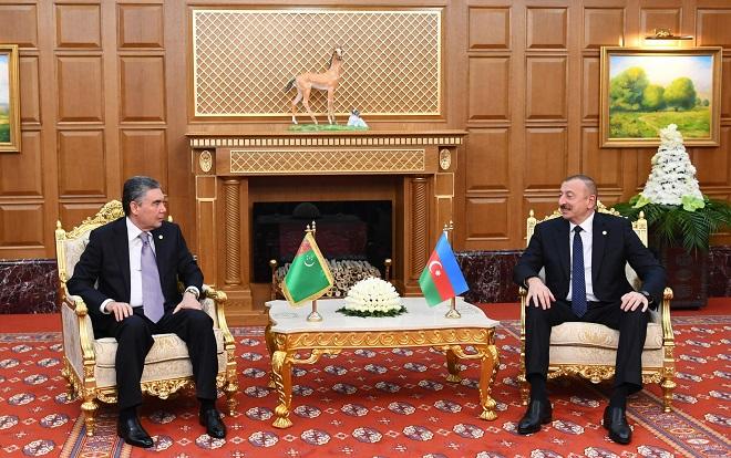 Azerbaijani, Turkmen presidents meet in Ashgabat -