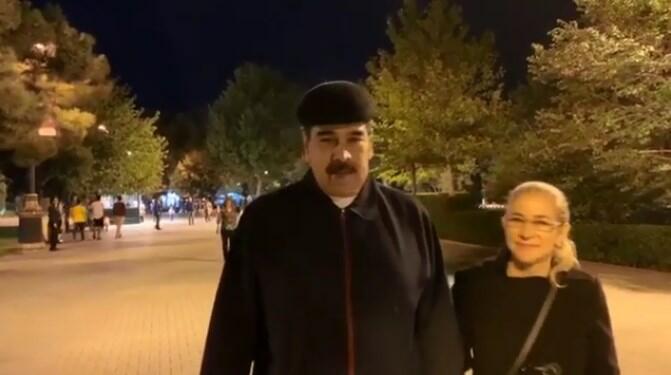 Maduro with his wife on the Boulevard of Baku