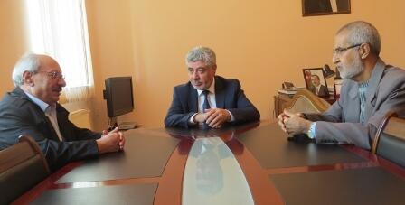 تبریز اونیورسیتئتینین پروفسورو الیازمالار اینستیتوتوندا اولدو