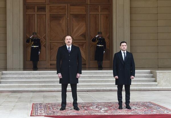 İlham Əliyev Zelenskiyə məktub göndərdi