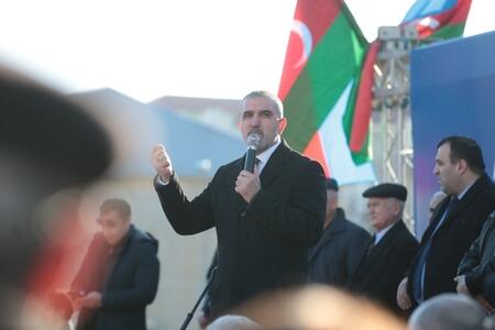 Rauf Arifoğlunun seçicilərlə izdihamlı görüşündən - Fotolar