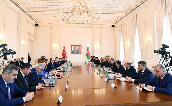 Presidents attend the meeting of the council