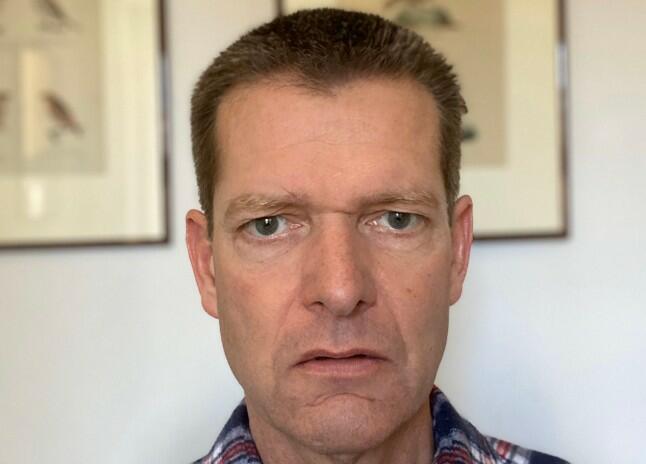 Health chief cuts own hair and sends cash to the barber