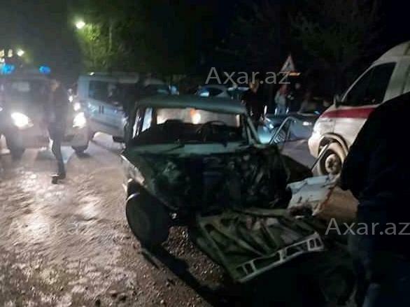 Göyçayda 3 maşın toqquşdu: yaralı var - Foto