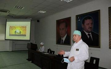 Çeçenistanda baş həkimin müavini koronadan öldü