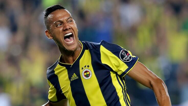 “Fənərbaxça”nın sabiq futbolçusu koronavirusa yoluxdu