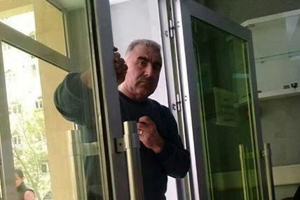 Azərbaycanda bu cür həkim də varmış – Foto