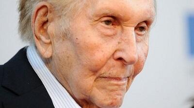 Sumner Redstone: US media mogul dies aged 97