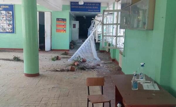 Düşmənin Gəncəyə atəşi: daha bir məktəb dağıldı