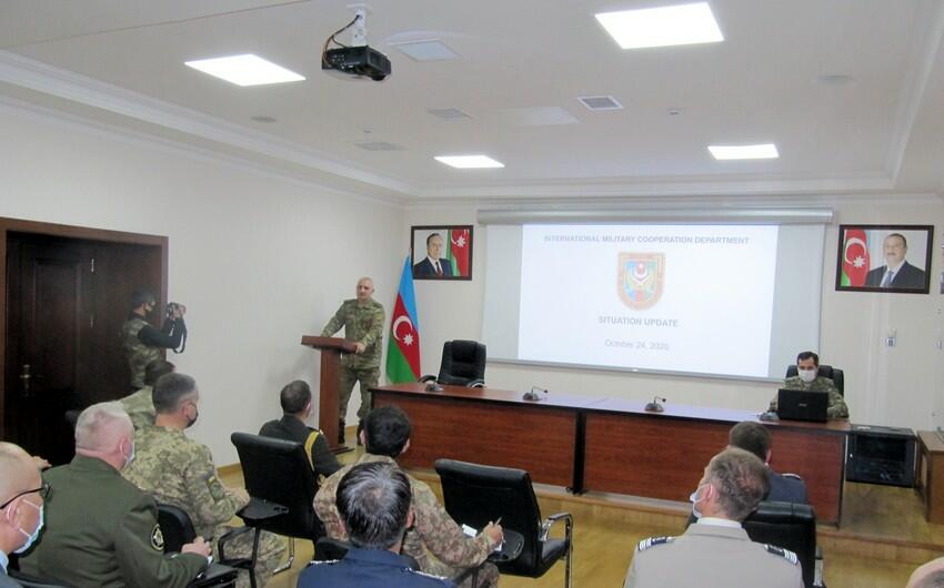 MN hərbi attaşelər üçün brifinq keçirdi