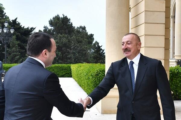 İlham Əliyev Gürcüstan baş nazirini qəbul etdi