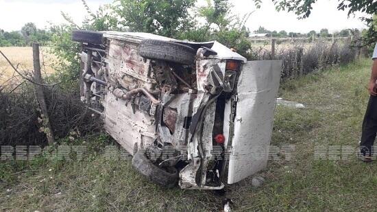 Gəncədə VAZ-2107 BYD ilə toqquşub aşdı - Video