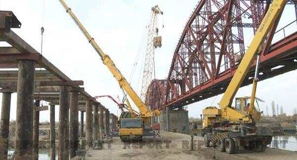 Azərbaycanın ən böyük dəmir yolu körpüsü tikilir