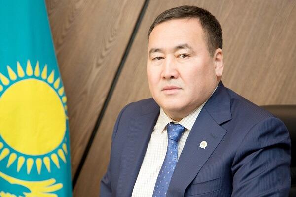 Etirazçıların önünə çıxmayan mer işdən qovuldu