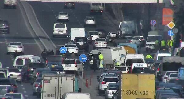 Bakıda səhər baş verən ağır qəzanın - Anbaan videosu