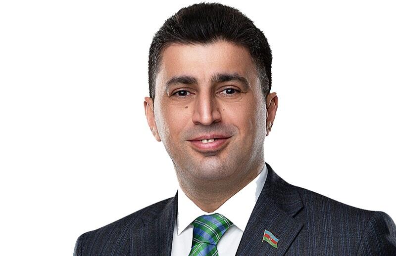 Vəzifəyə görə mandatını vermişdi, indi yenidən namizəd olur