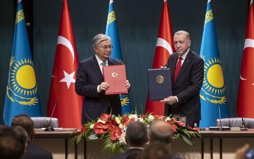 Ərdoğan Tokayevi təbrik etdi